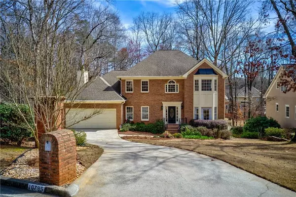 10795 Grenadier LN, Alpharetta, GA 30022