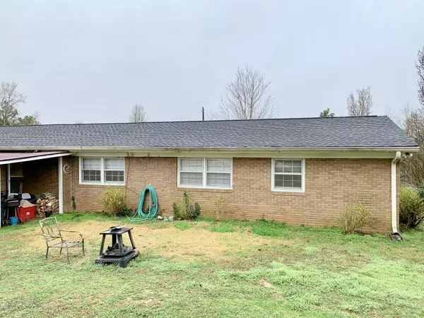 335 Johnson DR, Summerville, GA 30747