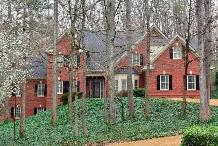 1045 Wilson Glen DR, Roswell, GA 30075