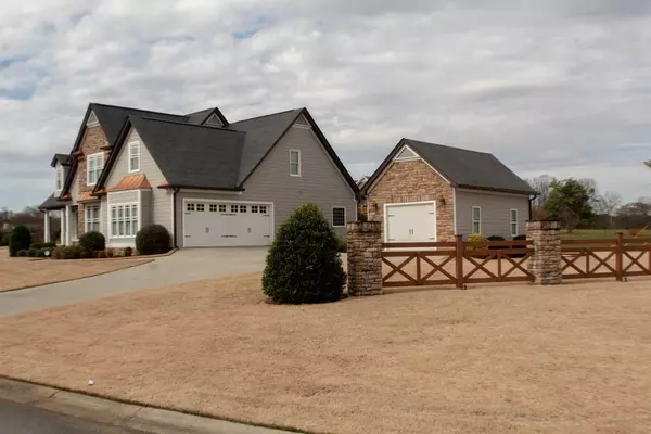 Adairsville, GA 30103,243 LANDING LN SW