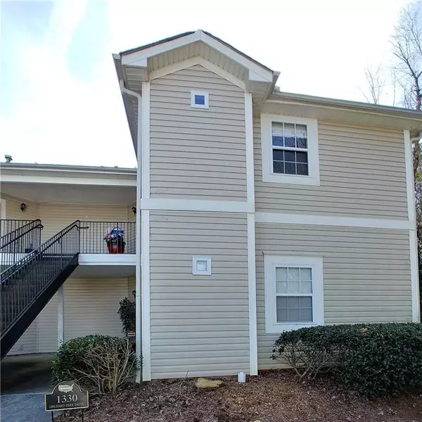 1330 Orchard Park DR, Stone Mountain, GA 30083