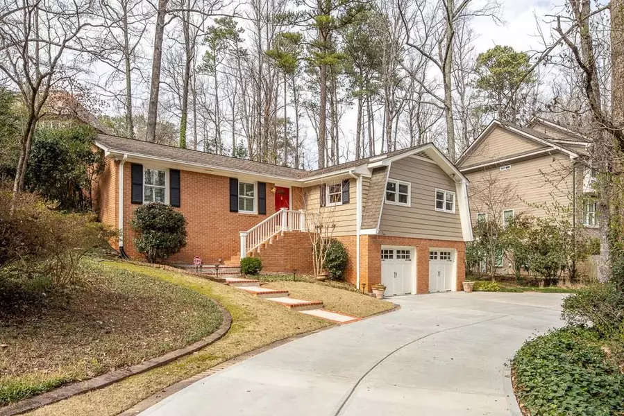 1460 Valley View RD, Dunwoody, GA 30338