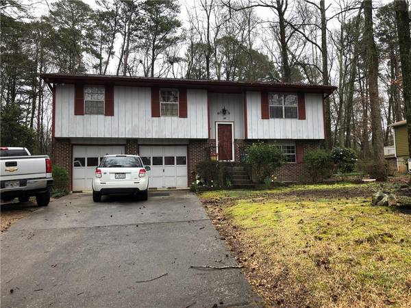 5882 Christopher LN, Lithonia, GA 30058