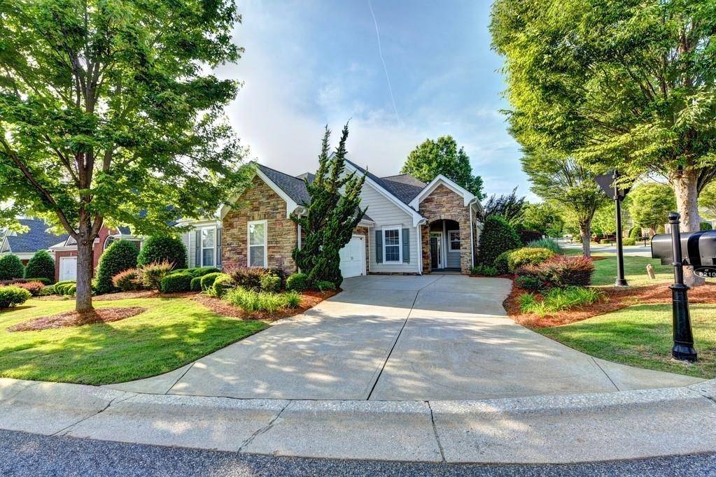 6210 MILTON DR, Cumming, GA 30041