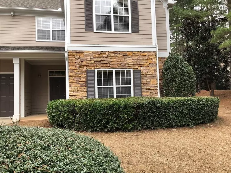 201 The Crossings LN, Woodstock, GA 30189