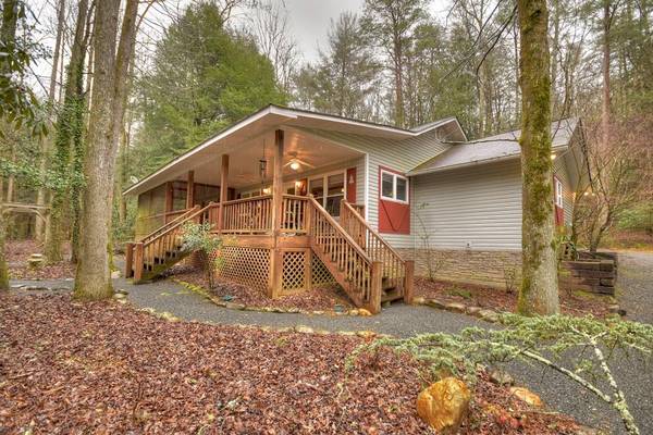 5769 Old Bucktown RD, Ellijay, GA 30536