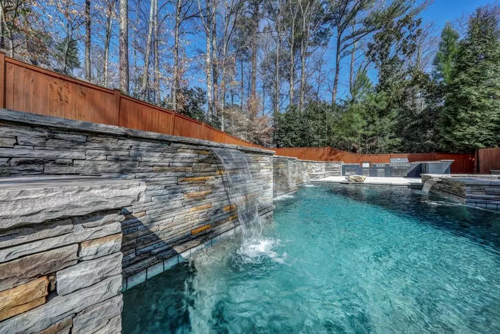 Atlanta, GA 30342,294 Land O Lakes CT NE