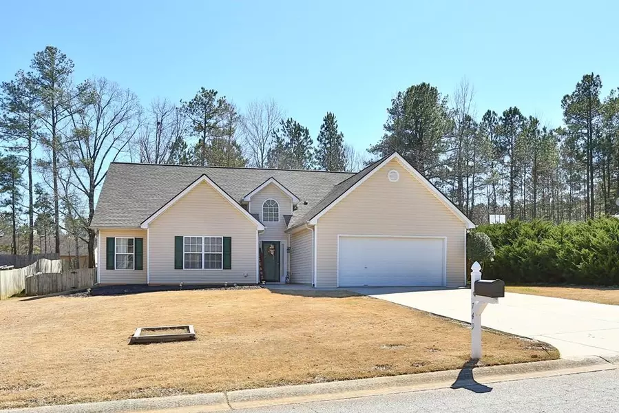 749 Evergreen DR, Winder, GA 30680