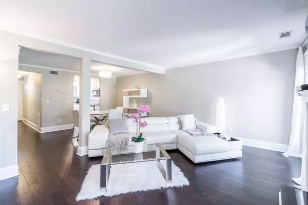 Atlanta, GA 30339,3803 Stonewall TER NE