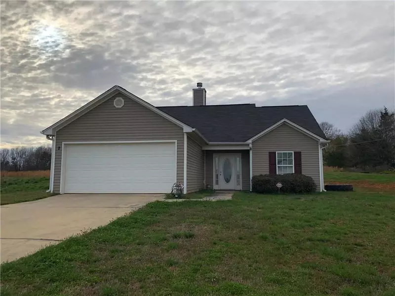 2 Crest View DR, Carnesville, GA 30521