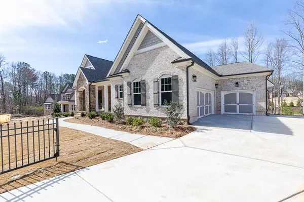 Alpharetta, GA 30004,7561 Bates DR