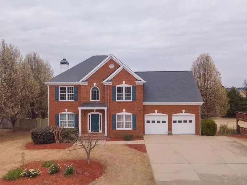 8460 Woodland View DR, Gainesville, GA 30506