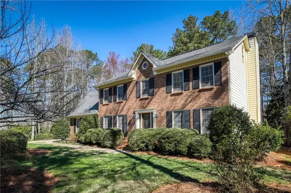 Alpharetta, GA 30005,6105 Pin Oak LN