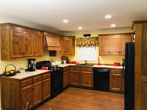 Woodstock, GA 30188,213 S Sequoya DR