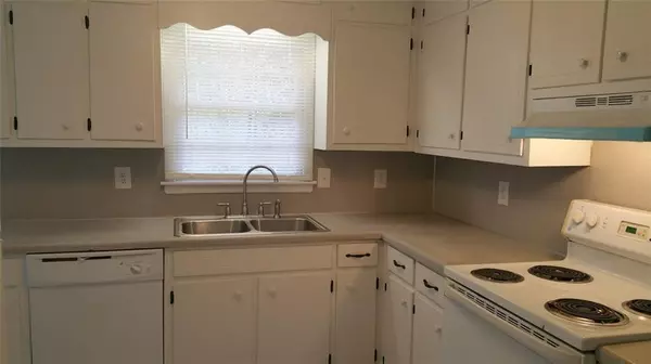 Snellville, GA 30039,3584 Broxton LN