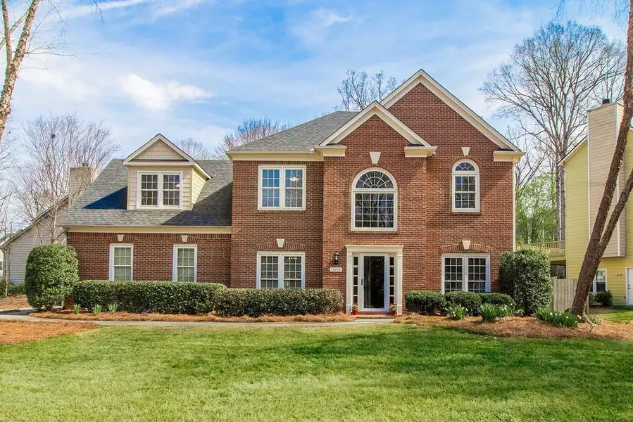 135 Croftwood CT, Johns Creek, GA 30097