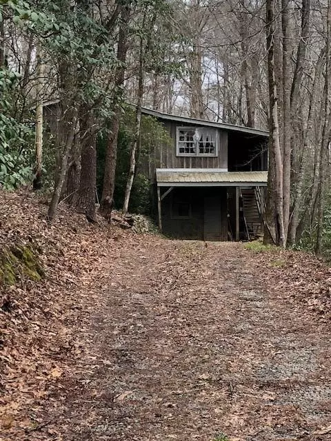 Ellijay, GA 30536,689 Garrett Branch RD