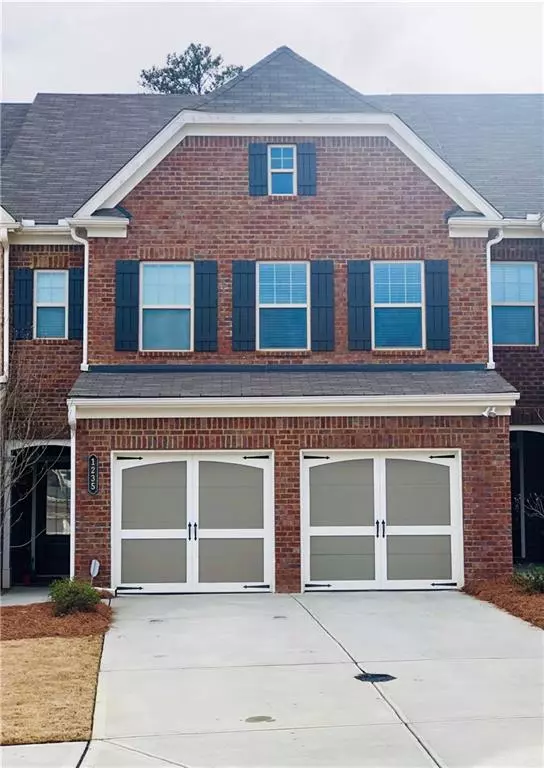 1235 Hampton Oaks DR, Alpharetta, GA 30004