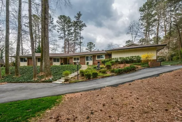 400 Spalding CIR, Atlanta, GA 30328