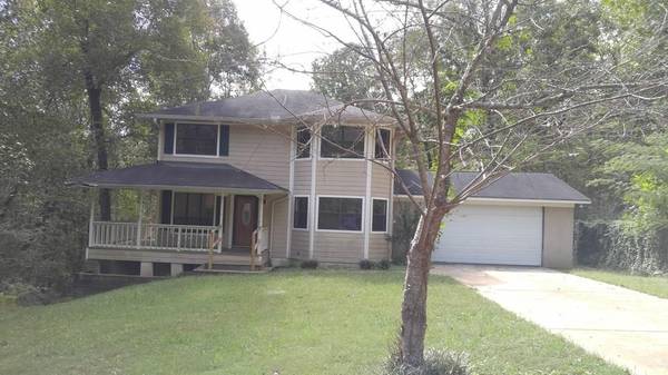 108 E 2ND ST SE, Lindale, GA 30147