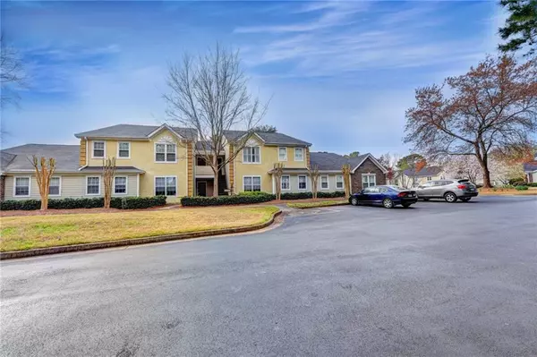 14 Sutton PL, Avondale Estates, GA 30002