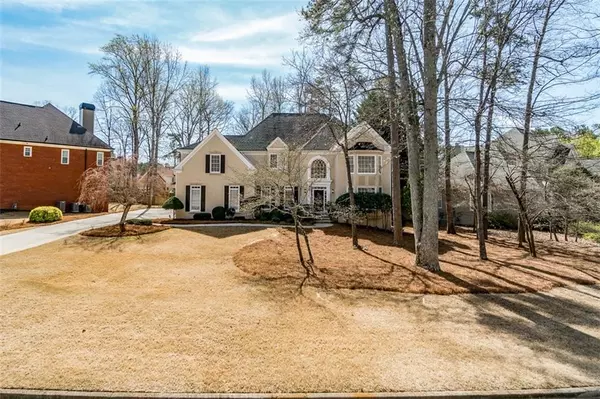 10320 Oxford Mill CIR, Johns Creek, GA 30022
