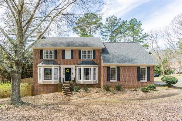 145 Spring Ridge TRCE, Roswell, GA 30076