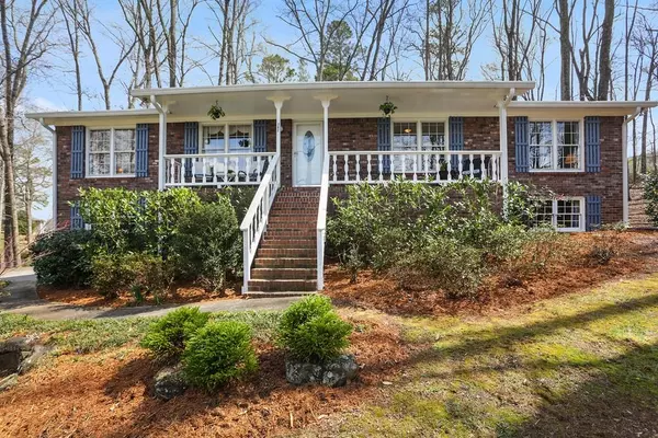 Marietta, GA 30066,582 HIDDEN HILLS CT