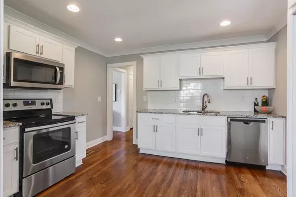 Atlanta, GA 30344,2561 Sylvan RD