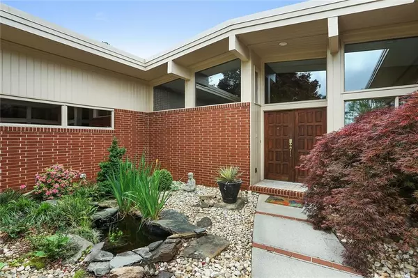 Avondale Estates, GA 30002,2996 Majestic CIR