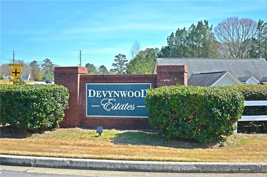 95 Devynwood DR, Dallas, GA 30157