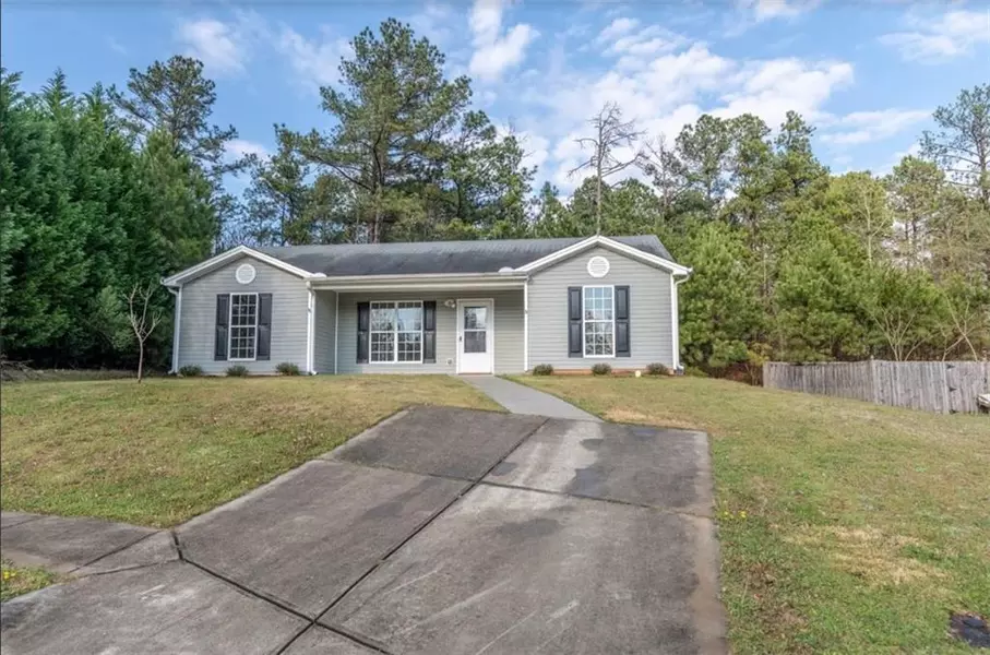 402 Harpy Eagle DR, Winder, GA 30680