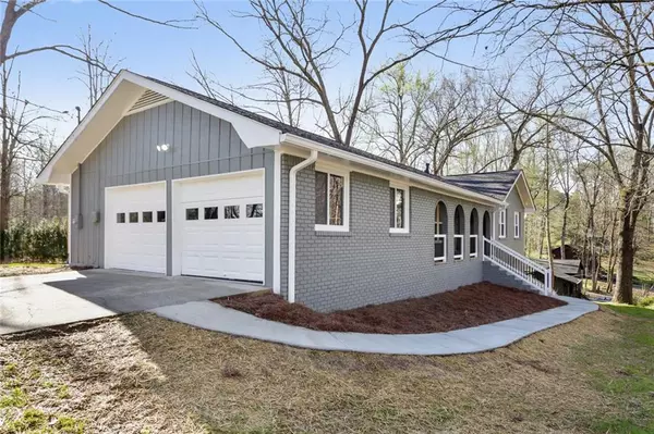 Canton, GA 30115,228 Shady LN