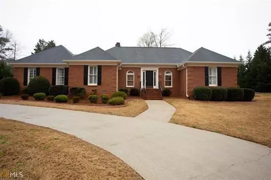 3004 Hanover LN, Conyers, GA 30094