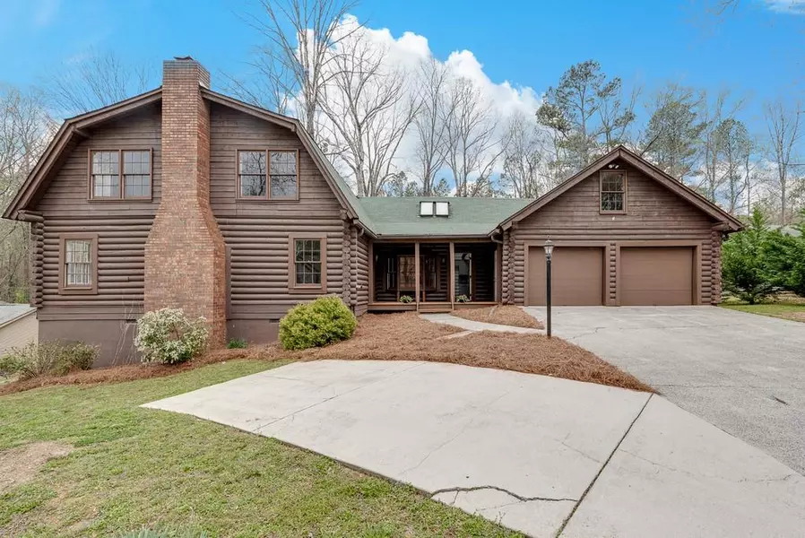 131 Lake Somerset Crest NW, Marietta, GA 30064