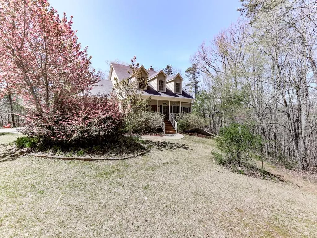 Waleska, GA 30183,965 Cowart Mountain TRL