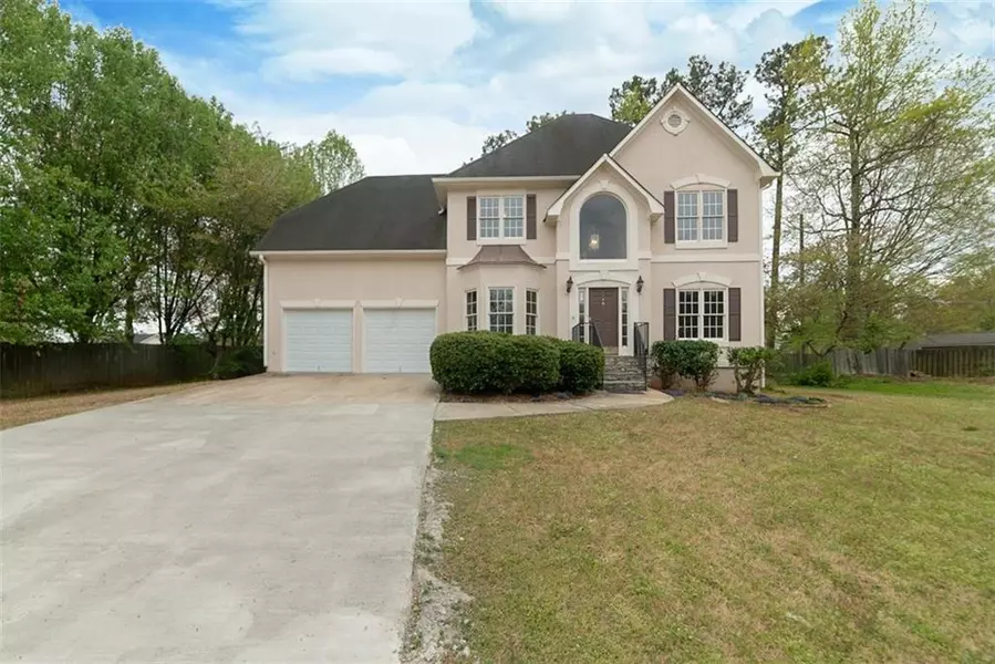 207 Thornwood LN, Acworth, GA 30101