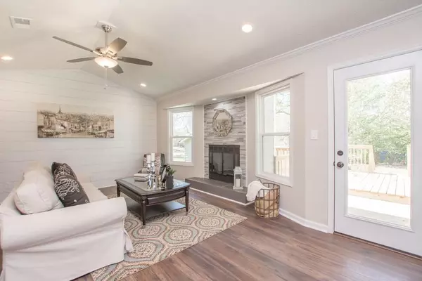 Snellville, GA 30039,3961 SUMMER PL