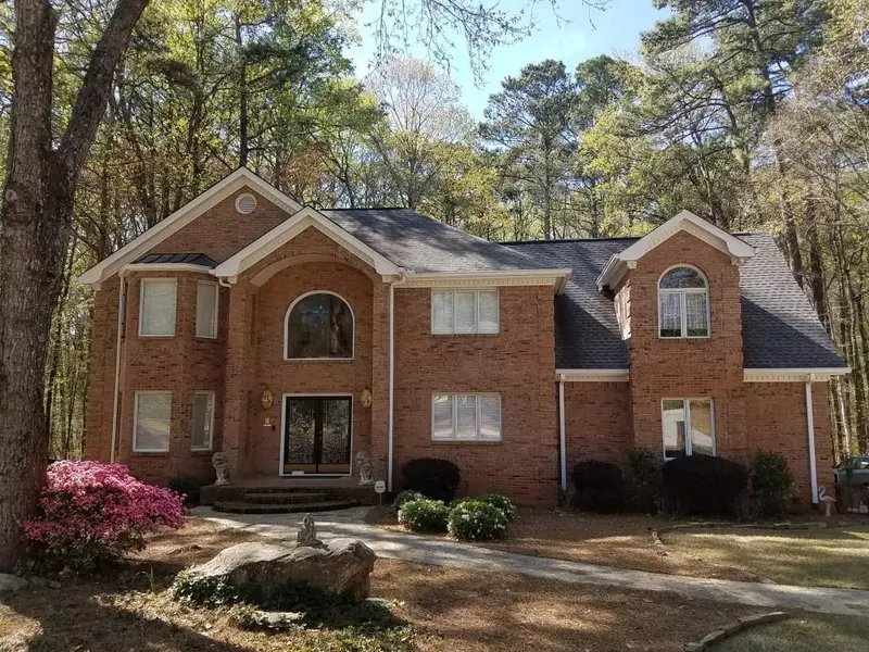 4894 Forestglade CIR, Stone Mountain, GA 30087