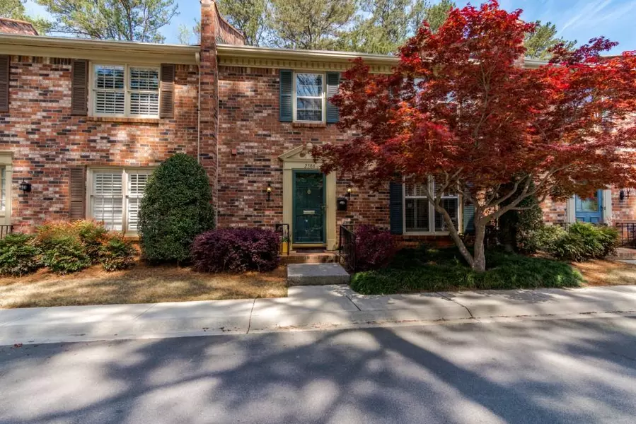 2388 Leafgate RD NE, Decatur, GA 30033