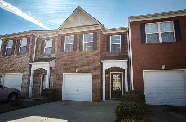 2162 HAWKS BLUFF TRL, Lawrenceville, GA 30044