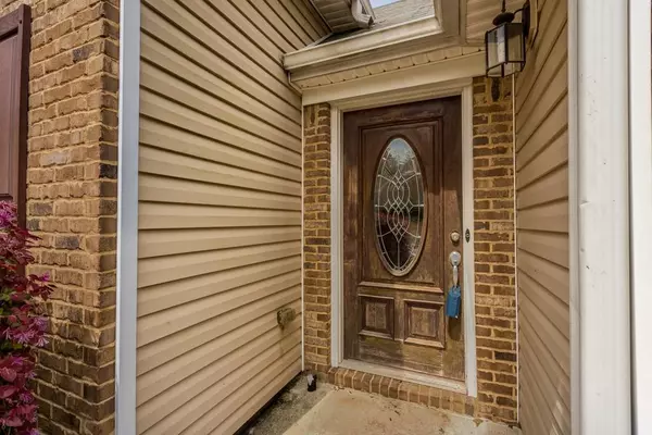 Loganville, GA 30052,892 CREEK BOTTOM RD