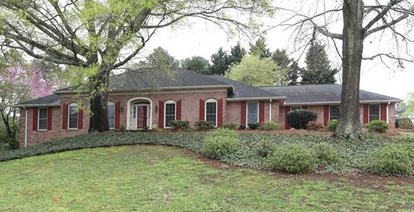 155 Hunters Ridge CT, Roswell, GA 30076