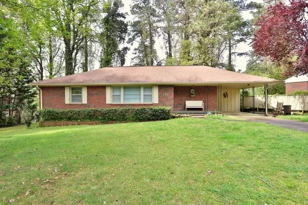 141 OLD BEE TREE CIR, Marietta, GA 30062