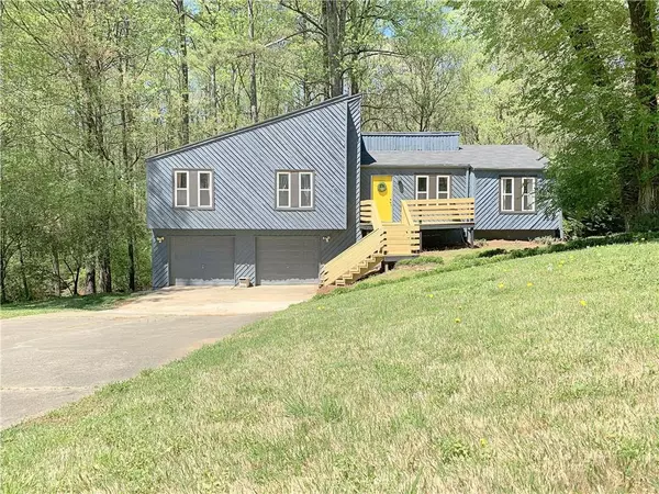 524 RIVER LAKESIDE LN, Woodstock, GA 30188