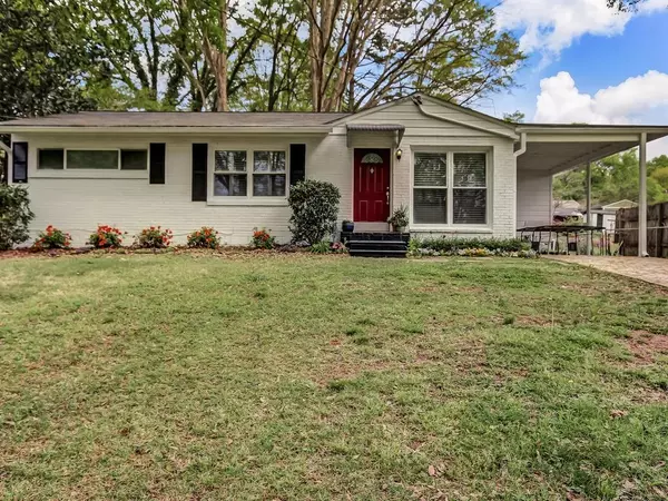 3032 Lindon LN, Decatur, GA 30033