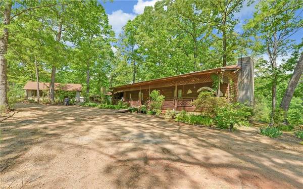 306 Prospect RD, Toccoa, GA 30577