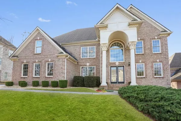 10492 Maryam TRCE, Johns Creek, GA 30022