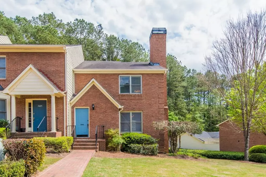 2595 Holcomb Springs DR, Alpharetta, GA 30022