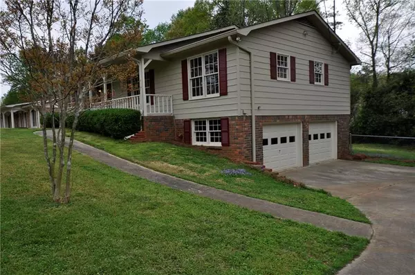 Marietta, GA 30066,2415 Cajun DR